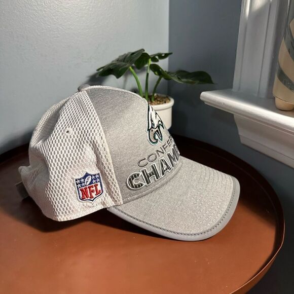 Philadelphia Eagles Conference Champion Adjustable Hat - Picture 5 of 7